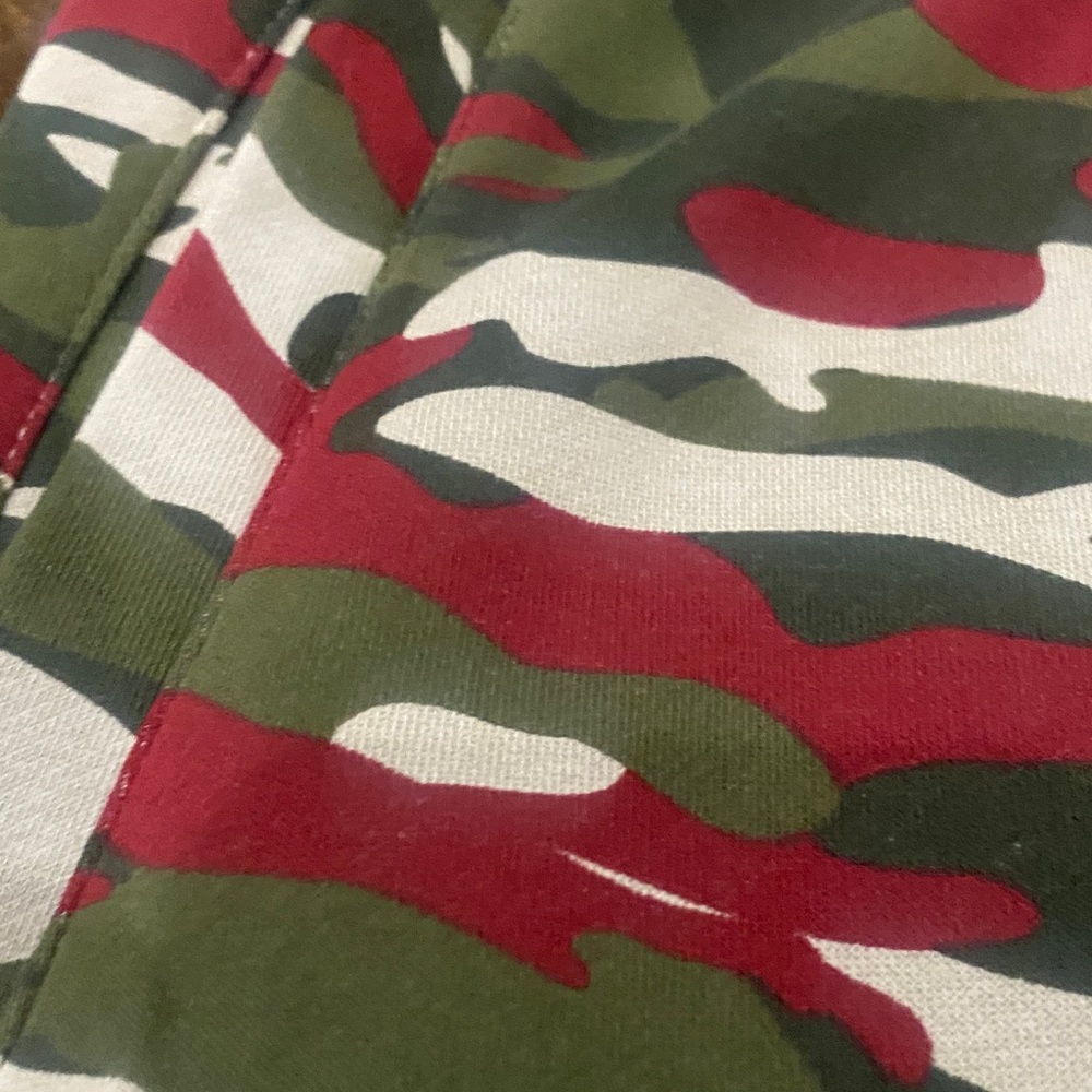 Puma Camo Shorts - Green, Red, Cream - Picture 4 of 7